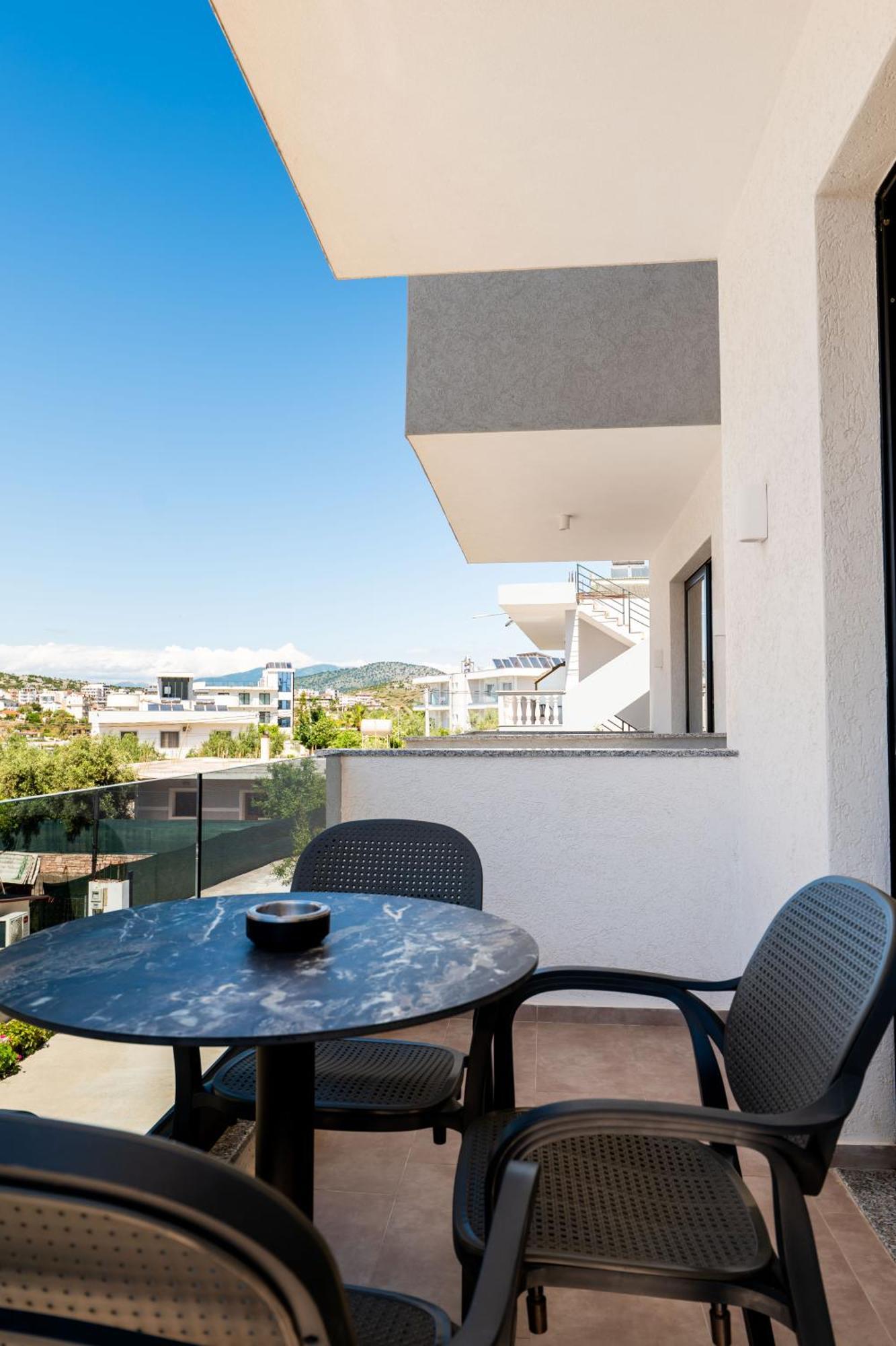 קסאמיל Feniks Hotel מראה חיצוני תמונה